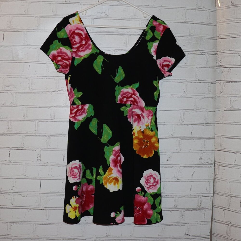 🌺 Derek Heart Floral Scoop Neck Dress · Size XL